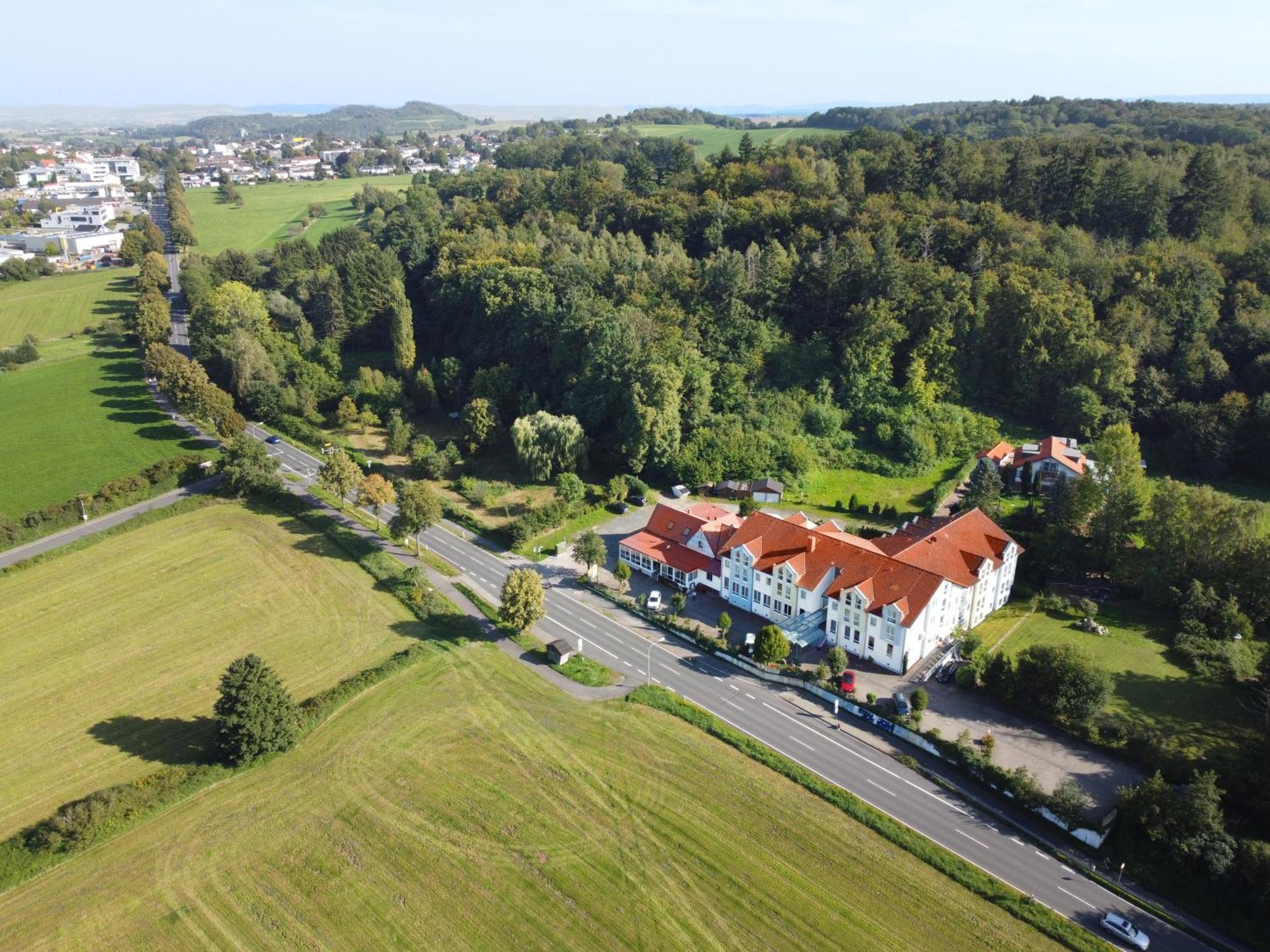 Hotel Bessunger Forst Rossdorf  Exterior photo
